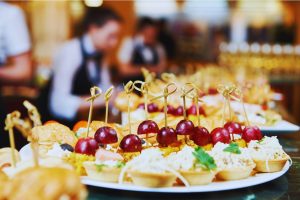 677747 - Delipop Catering